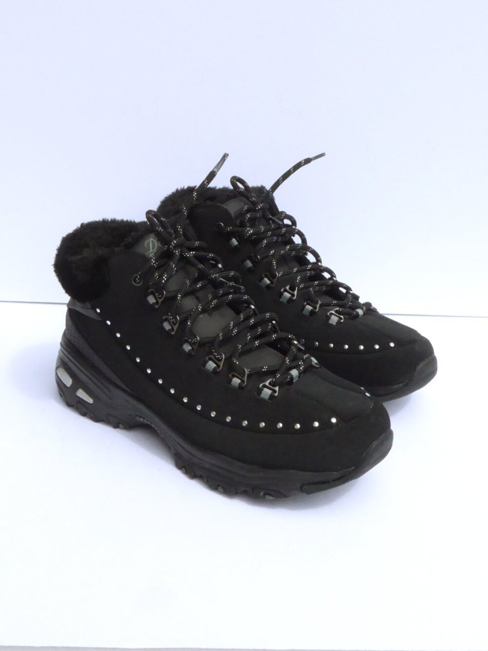 Skechers d'lites black and silver faux fur trim lace up high top sneakers 8.5